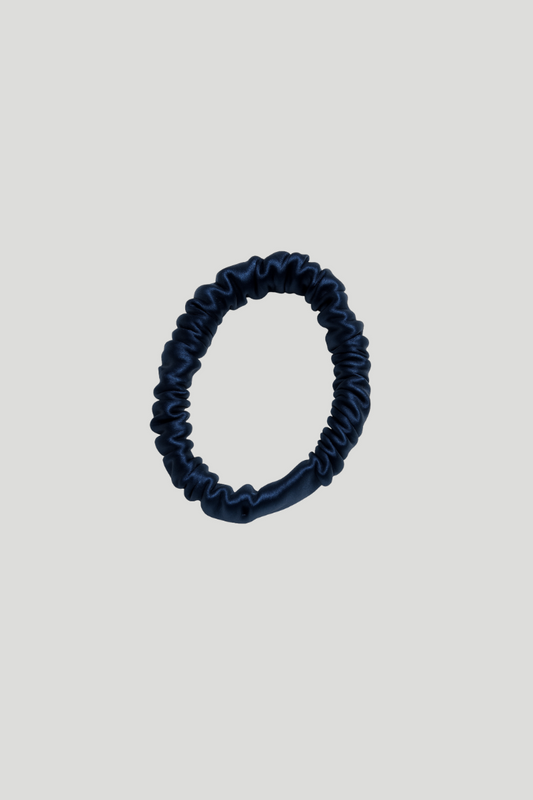 Max Simple Silk Thin Scrunchie – Navy