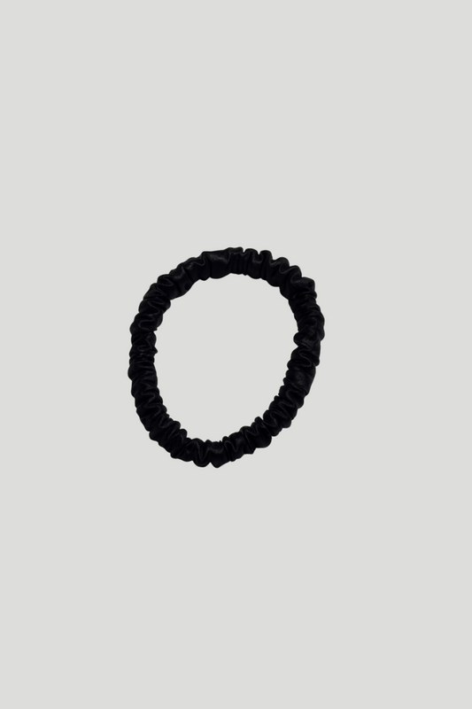 Max Simple Silk Thin Scrunchie – Black