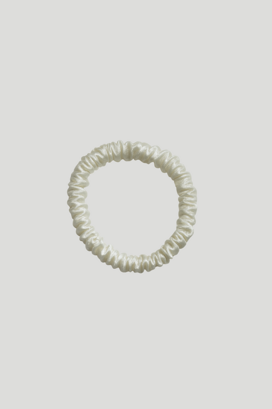 Max Simple Silk Thin Scrunchie – Ivory