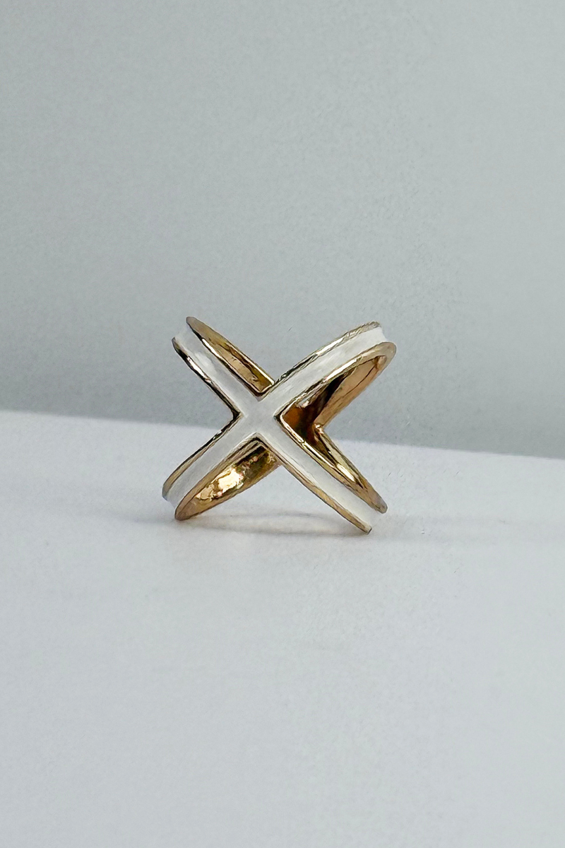 X-Shaped Scarf Ring-White