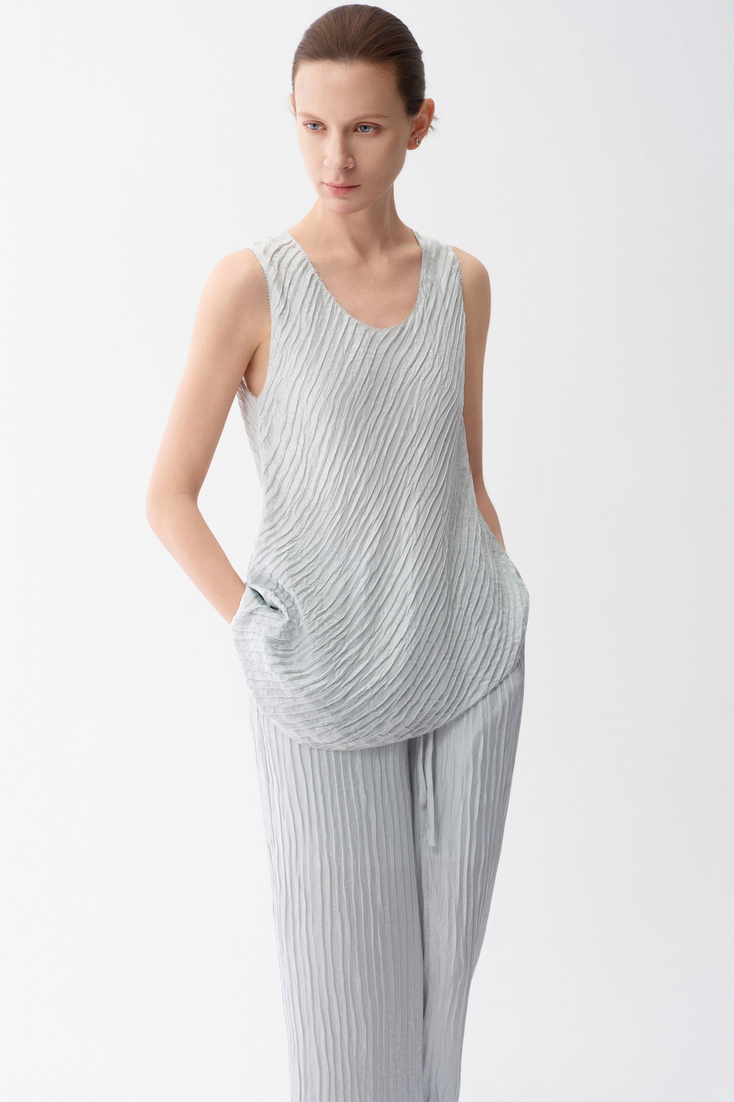 Asymmetric Hem Tank