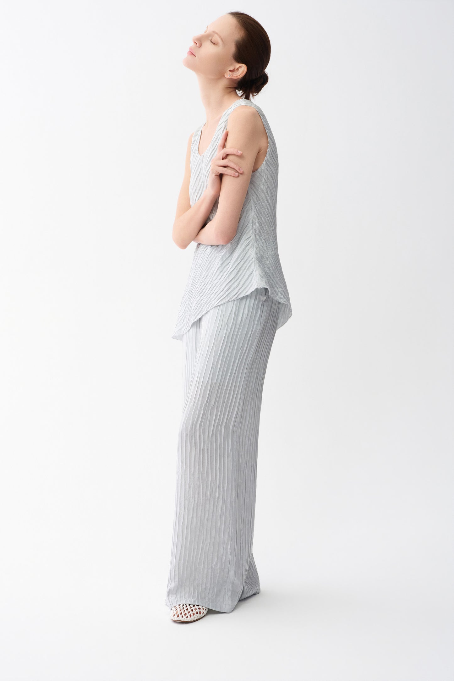 Woodgrain Pleated  Silk Pants