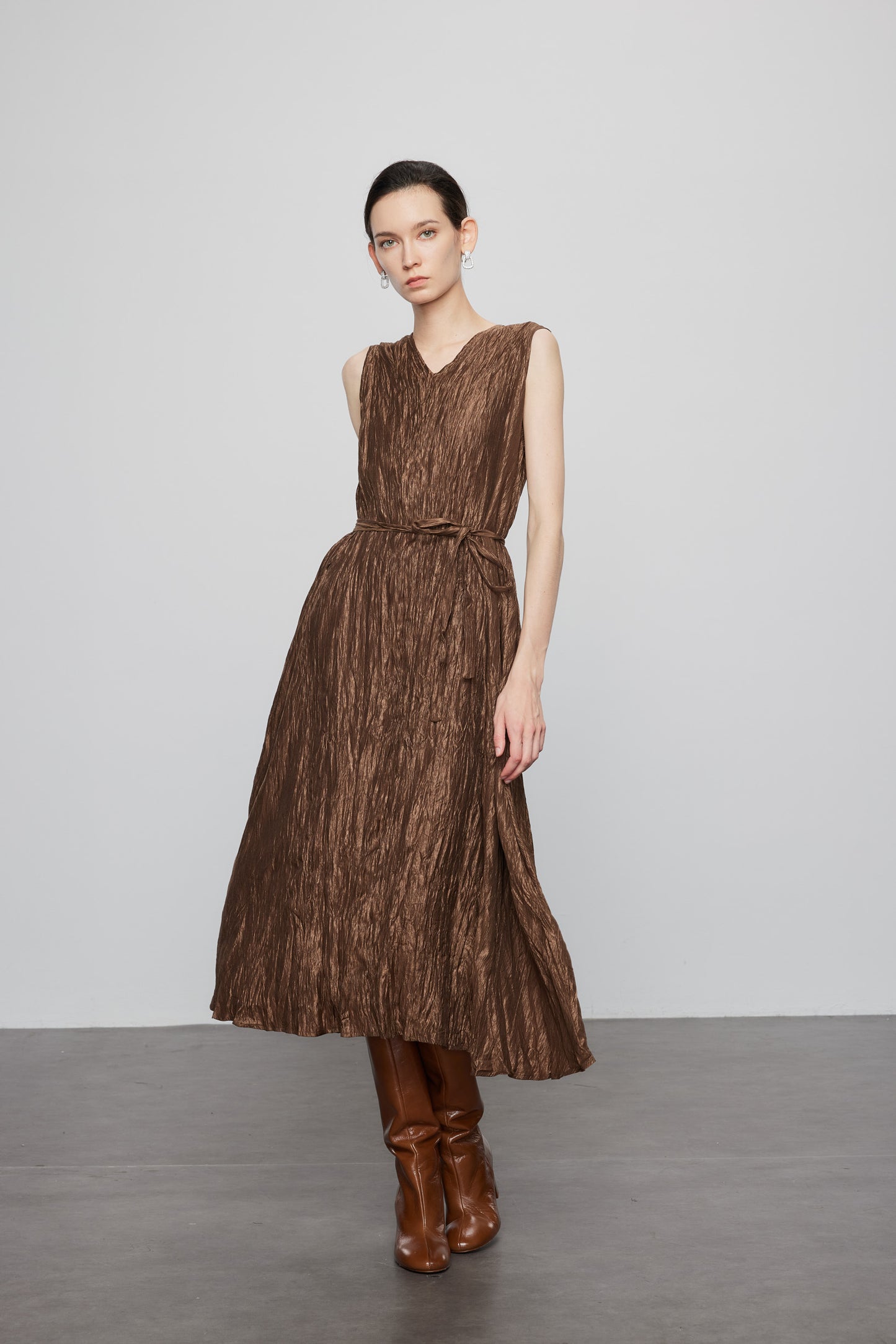 V Neck Pleated Belted Sleeveless Dress