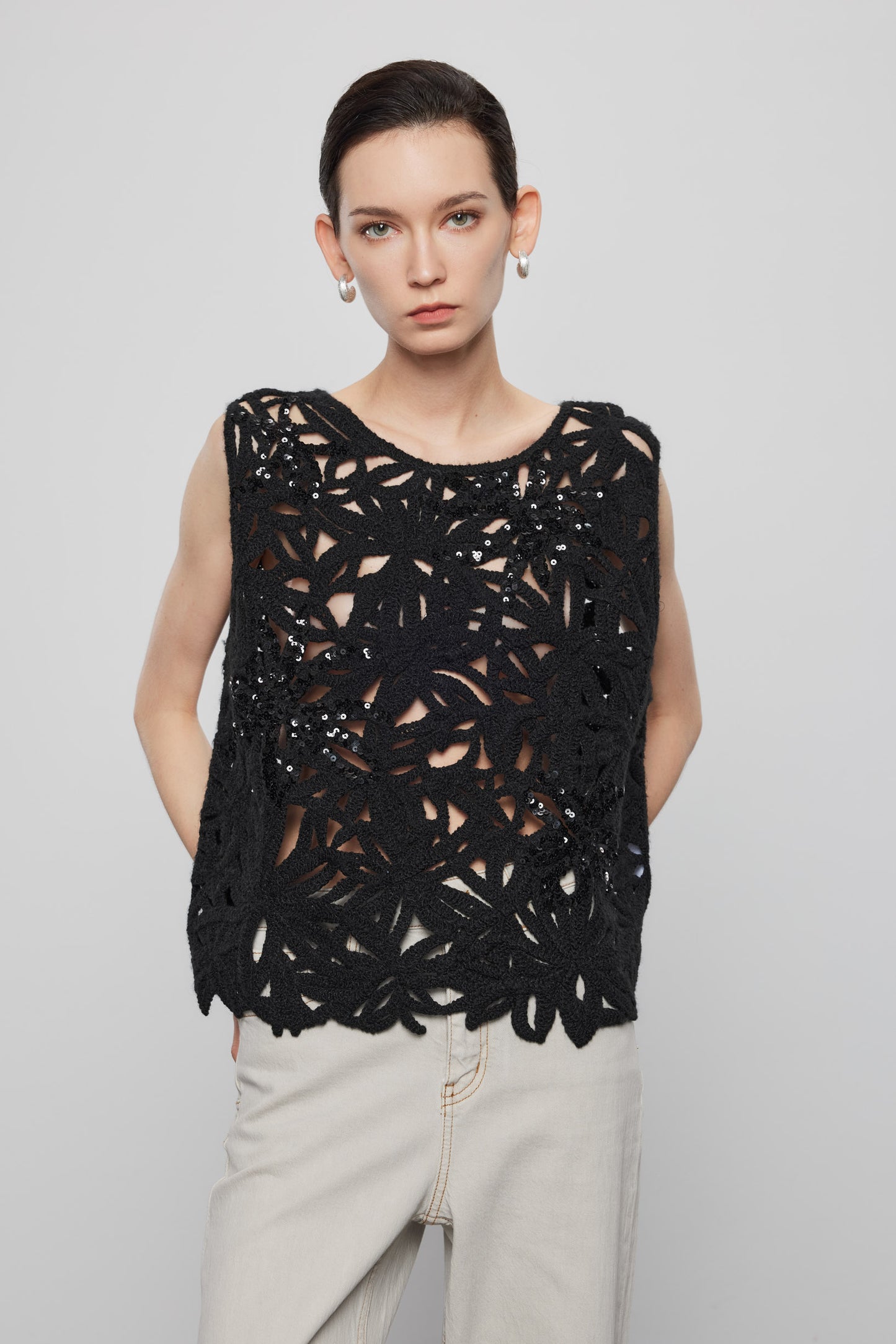 Beaded Crochet  Vest In Black