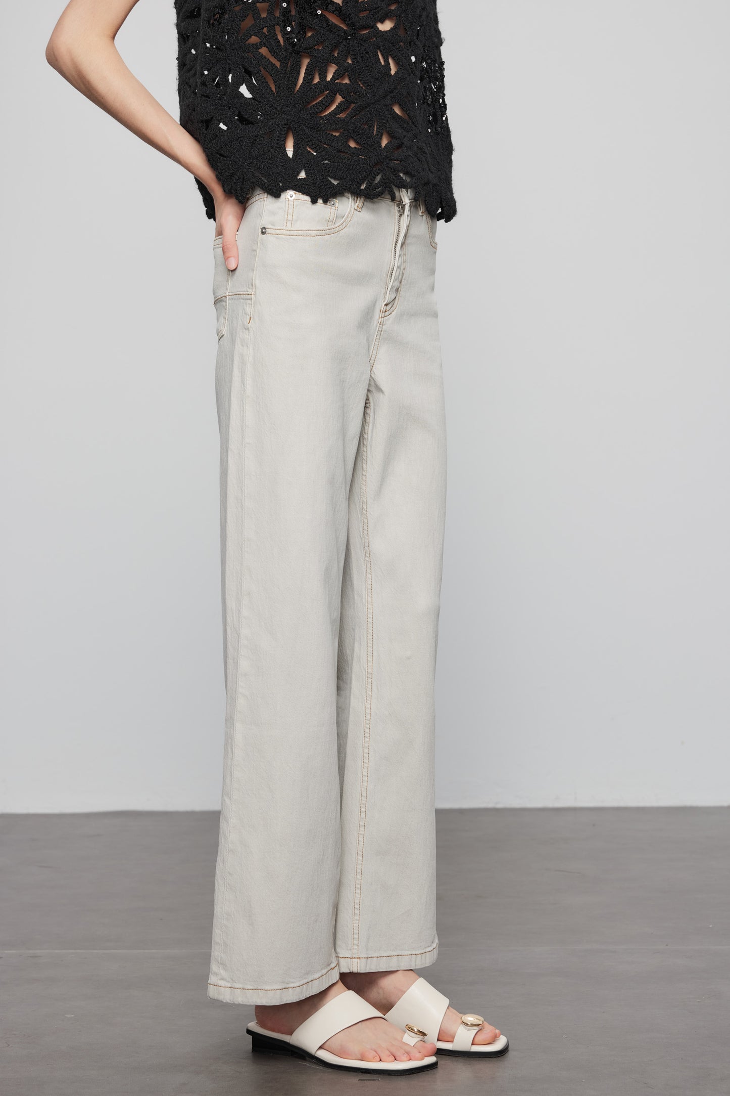 Straight Jeans