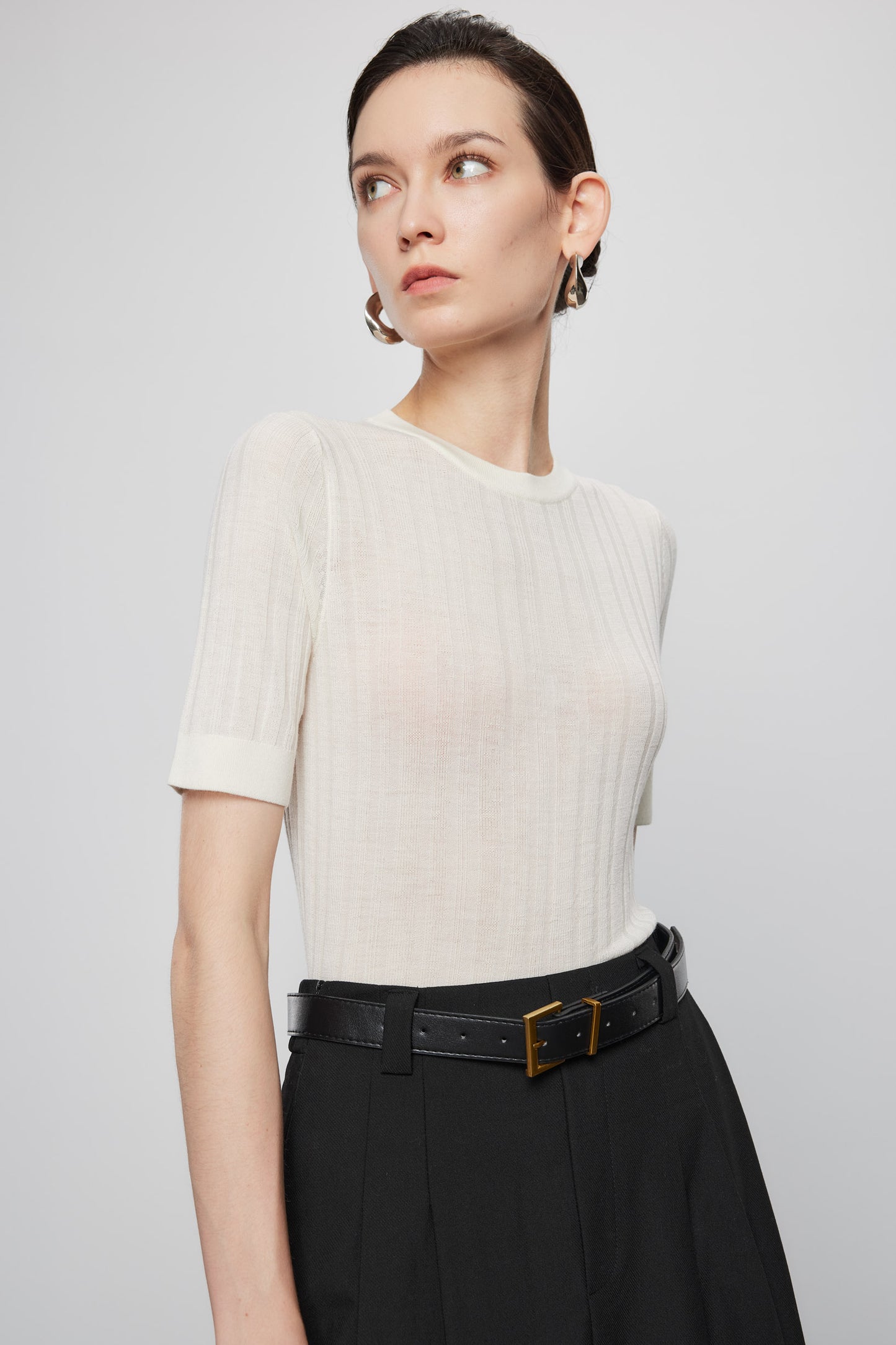 Round Wool Short Sleeve Top